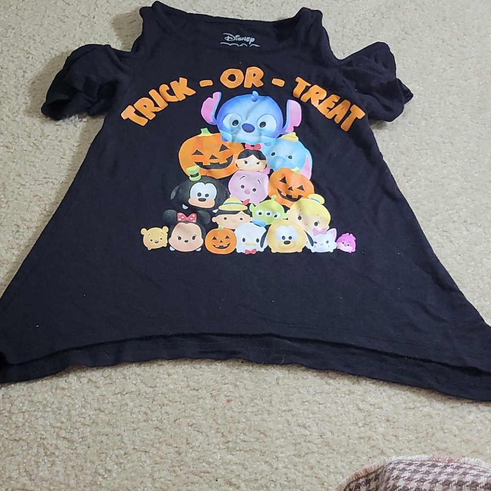 🌸Disney Tsum tsum halloween shirt